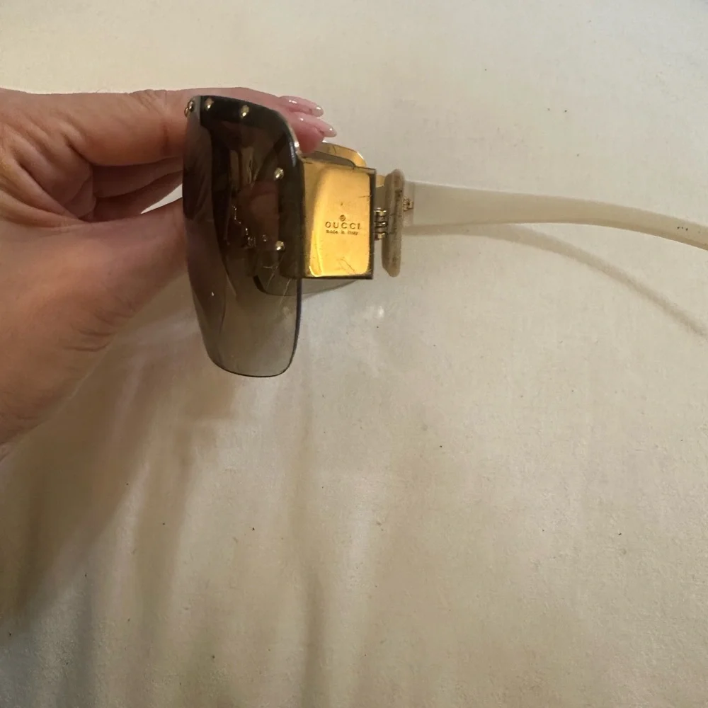 Gucci Sunglasses - Picture 6 of 6